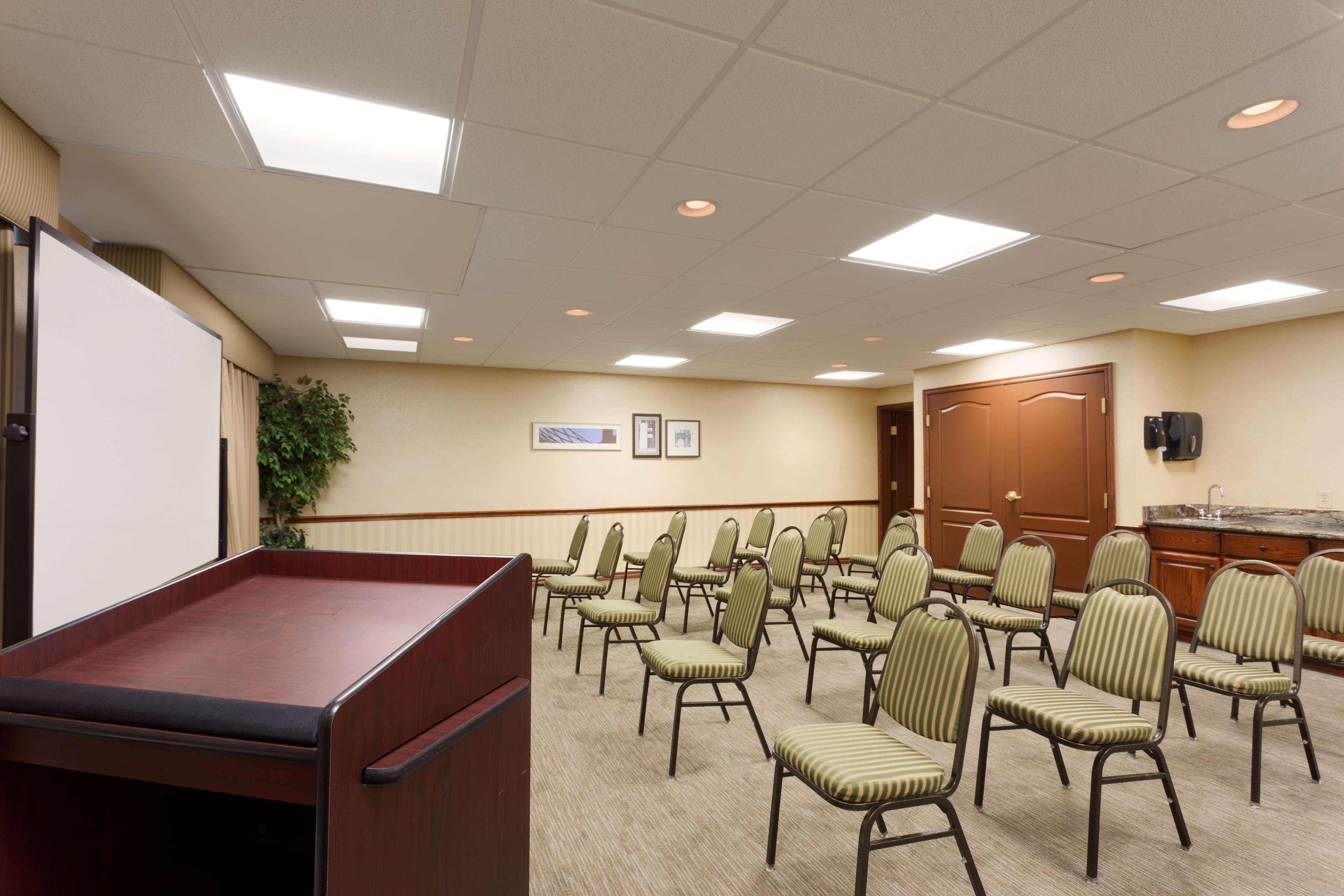Country Inn & Suites By Radisson, Norman, Ok Bagian luar foto